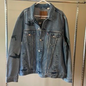 Levi’s Vintage Trucker Fit jean jacket. Men’s XXL.